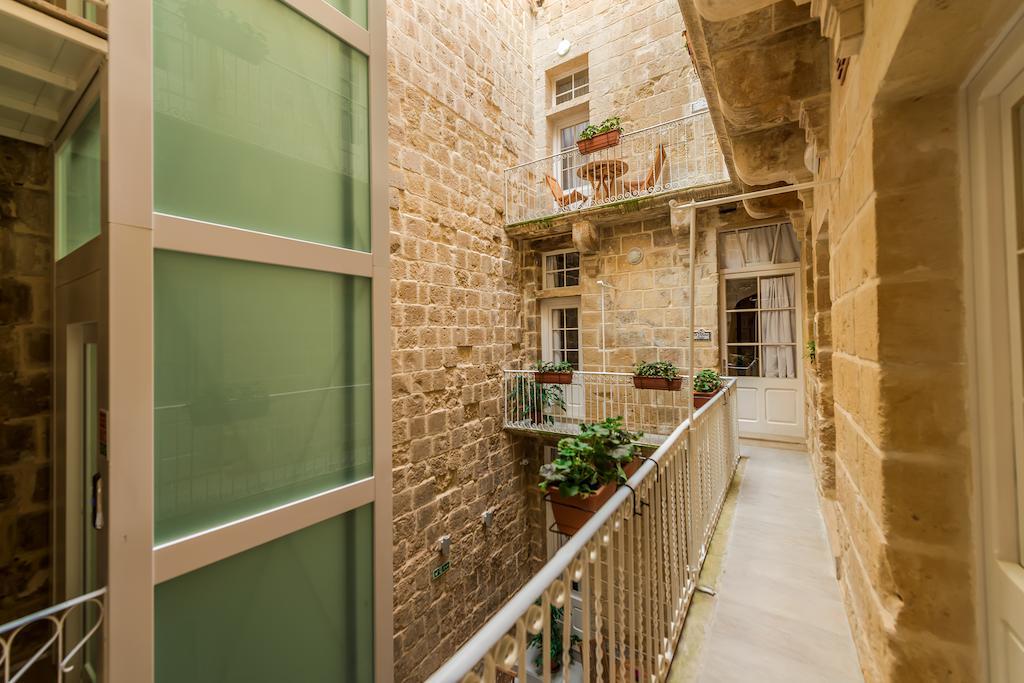 Valletta Merisi Suites ภายนอก รูปภาพ